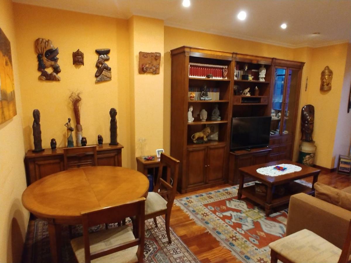 Hogar, A Modo De Hotel Gijón Esterno foto