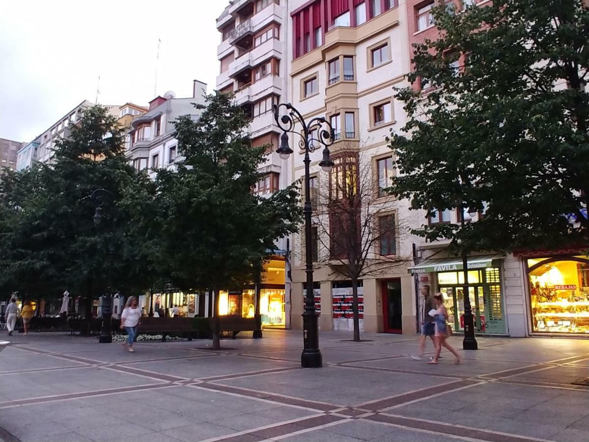 Hogar, A Modo De Hotel Gijón Esterno foto